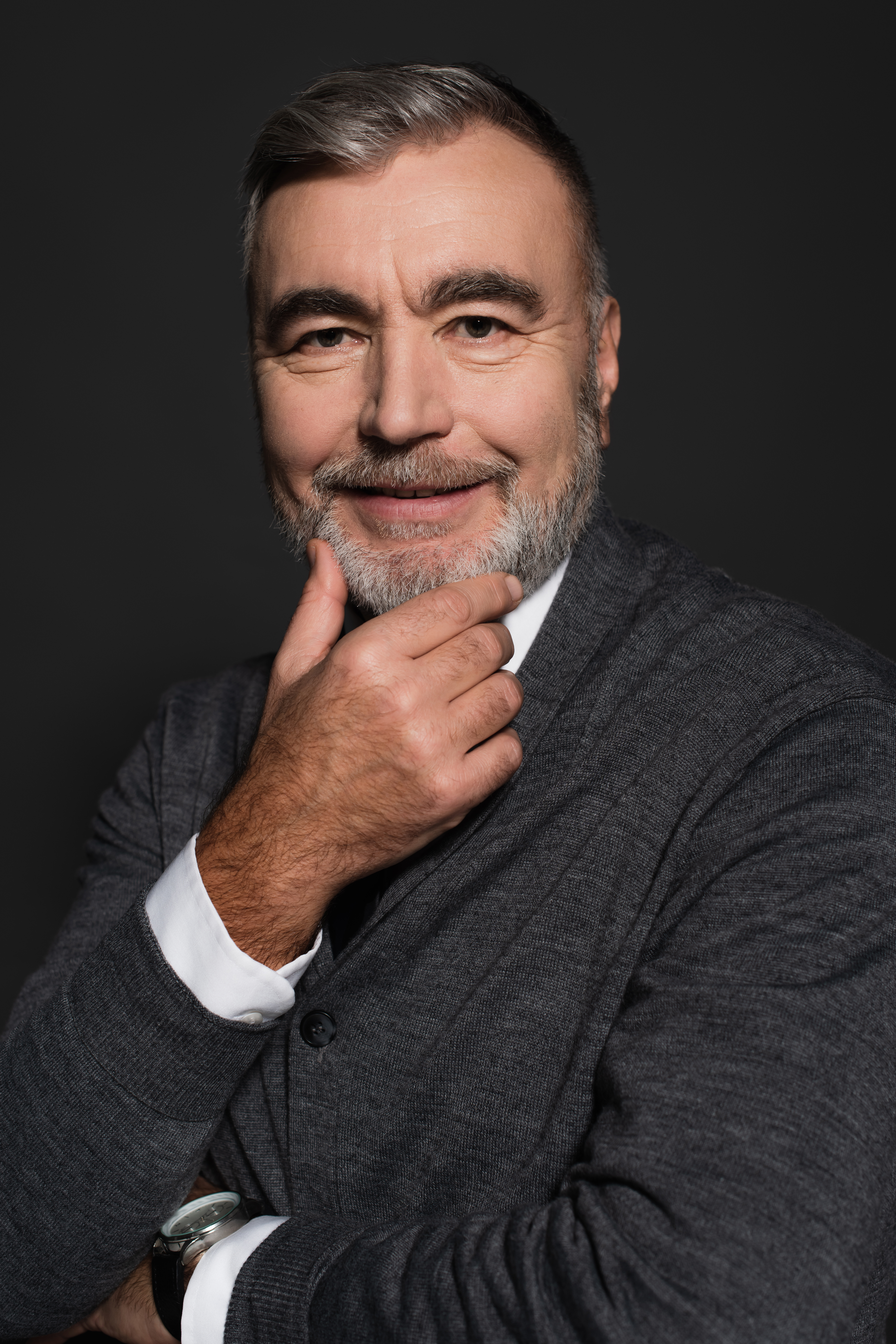 Daniel R. Cruz